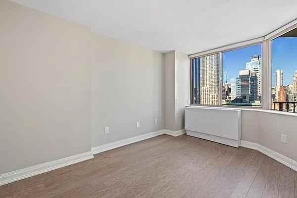 E 29th St #39A - Photo 5 of 20