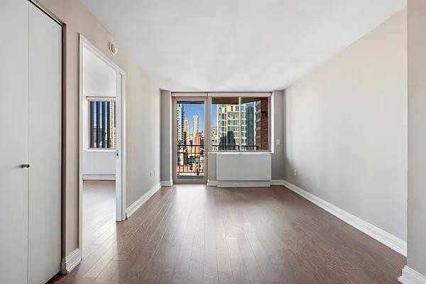 E 29th St #39A - Photo 6 of 20