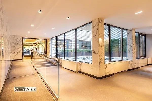 E 16th St #9A - Photo 5 of 20