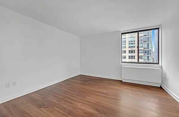 W 24th St #PH - Photo 4 of 20