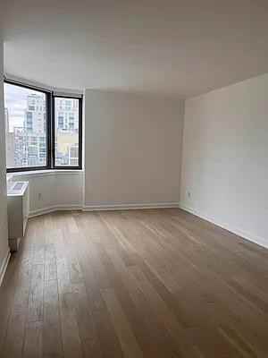 W 24th St #28G - Photo 2 of 20