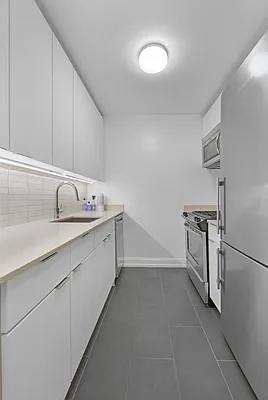 W 24th St #27H - Photo 2 of 20