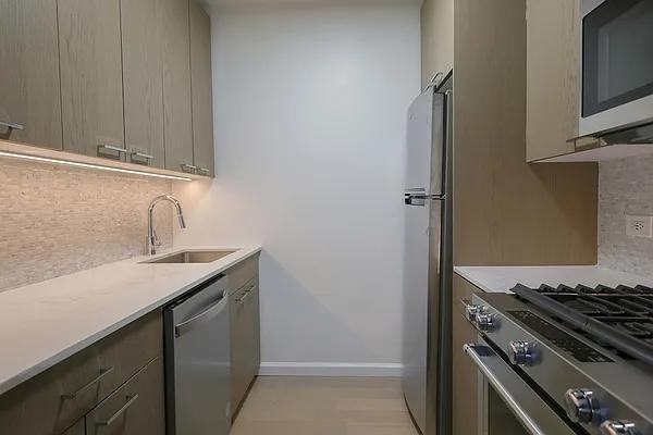 Duane St #017H - Photo 4 of 19