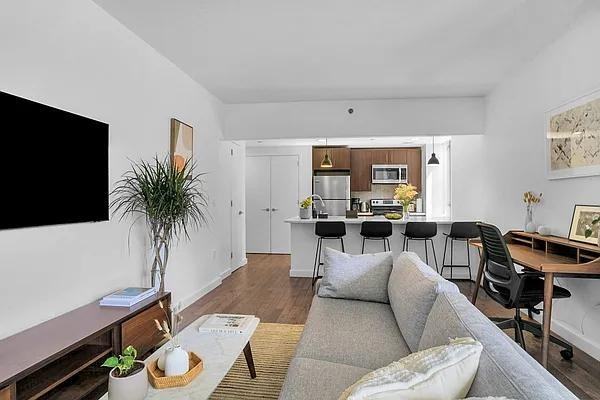 W 26th St #3U - Photo 5 of 20