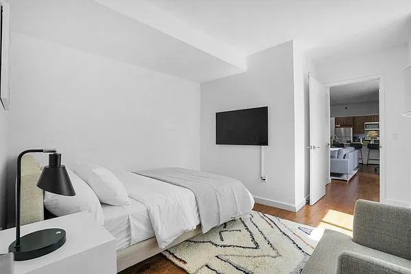 W 26th St #3U - Photo 6 of 20