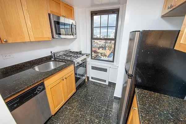 Christopher St #13I - Photo 4 of 17