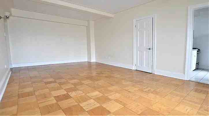 Christopher St #8D - Photo 4 of 19