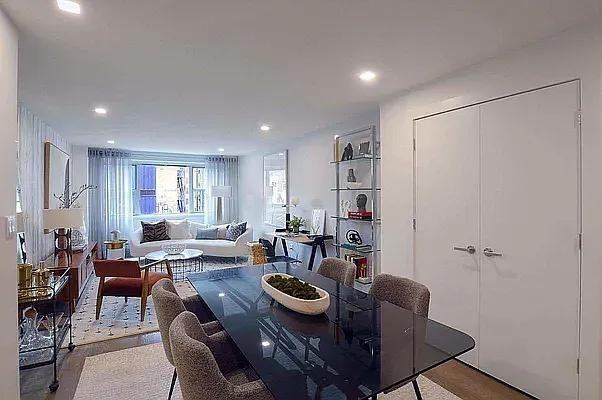 E 12th St #2C - Photo 4 of 20