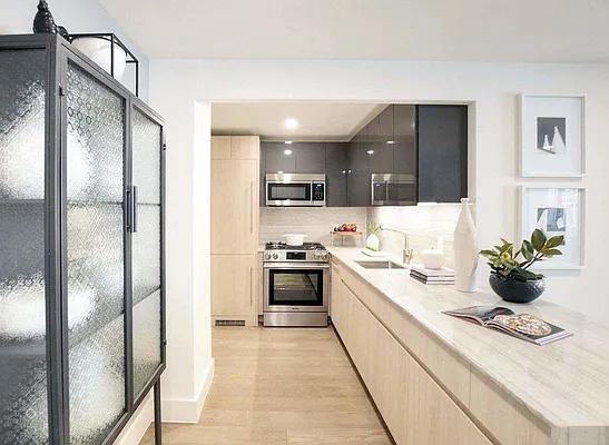 E 12th St #3K - Photo 6 of 16