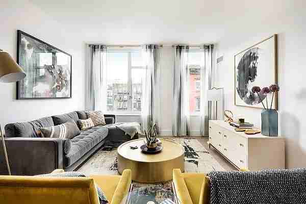 E 14th St #720 - Photo 3 of 20