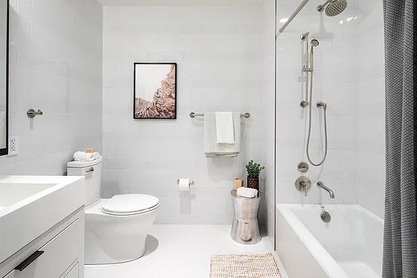 E 14th St #210 - Photo 5 of 18