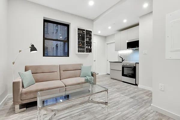 W 16th St #6C - Photo 2 of 9