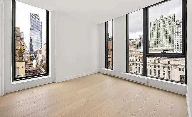 W 30th St #8A - Photo 5 of 12