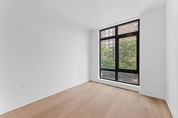 Pitt St #8A - Photo 5 of 20