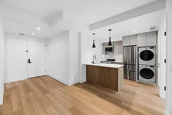 Pitt St #8A - Photo 6 of 20