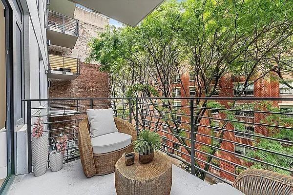 Pitt St #12C - Photo 5 of 20