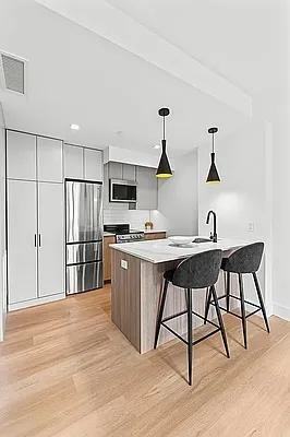 Pitt St #7B - Photo 2 of 10