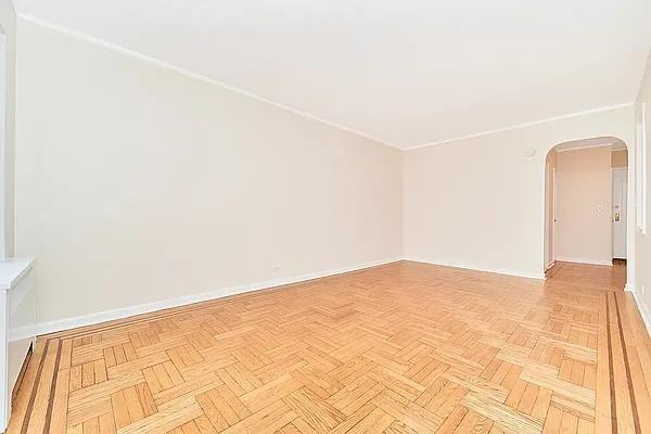 E 24th St #4C - Photo 2 of 20