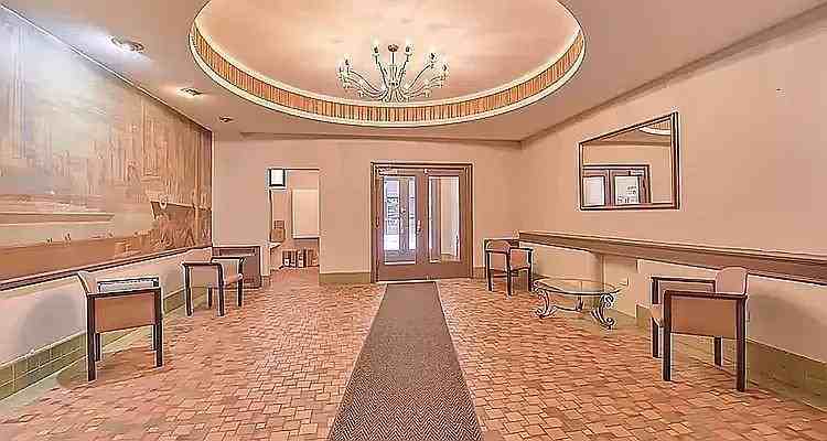 E 24th St #4C - Photo 7 of 20