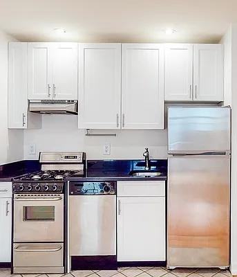 Charlton St #2A - Photo 3 of 20