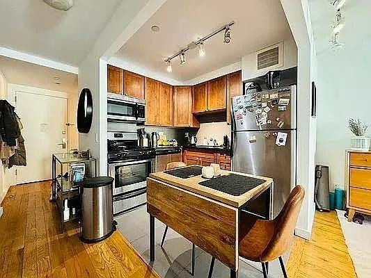 Stanton St #3H - Photo 6 of 20