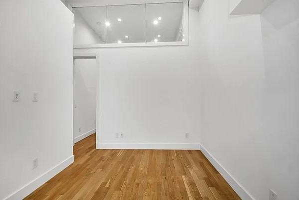 E 22nd St #4D - Photo 3 of 13