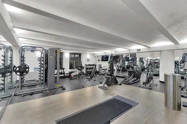 E 22nd St #4D - Photo 5 of 13