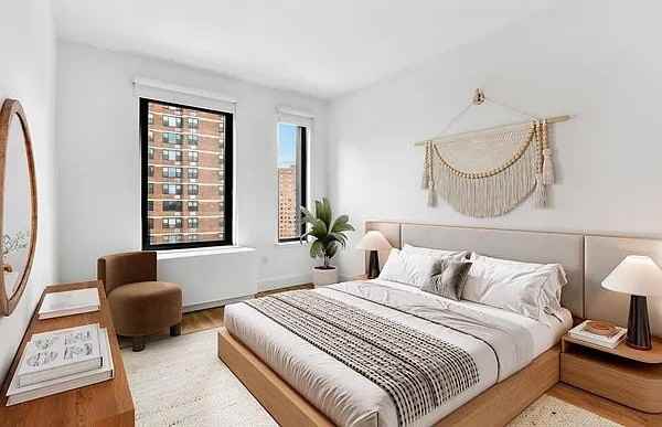 Clinton St #14C - Photo 4 of 14