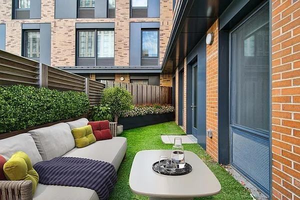 Clinton St #03S - Photo 6 of 20