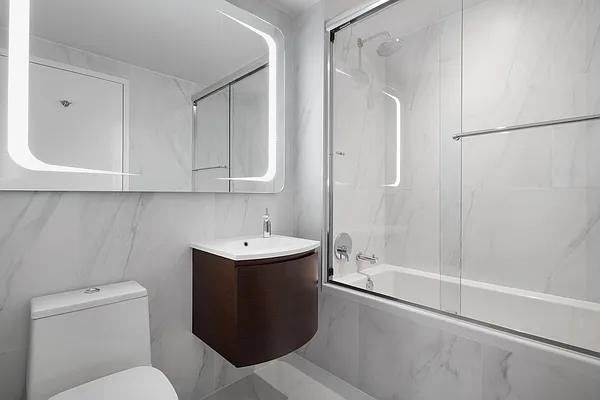 E 12th St #06K - Photo 4 of 6