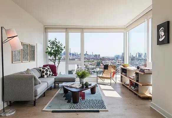 Suffolk St #2814 - Photo 4 of 20