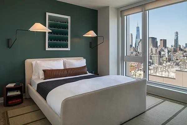 Suffolk St #1707 - Photo 4 of 20