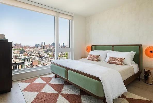 Suffolk St #1707 - Photo 6 of 20