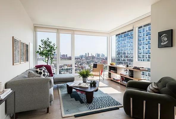 Suffolk St #2006 - Photo 2 of 20