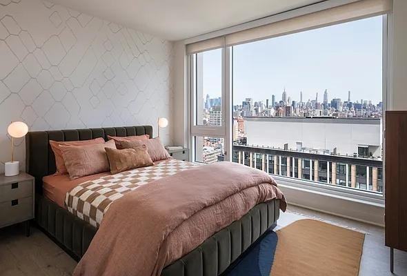 Suffolk St #2006 - Photo 3 of 20