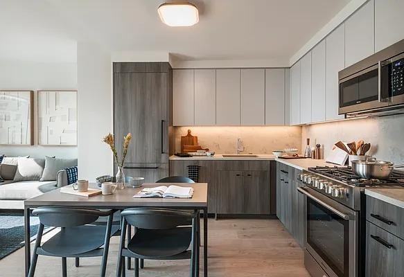 Suffolk St #1410 - Photo 3 of 20