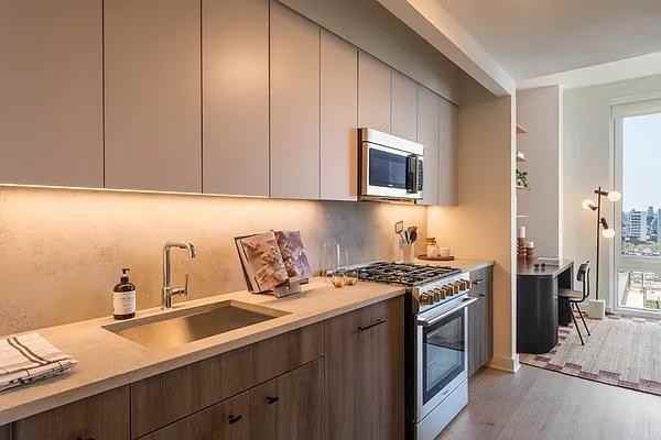 Suffolk St #1602 - Photo 3 of 20