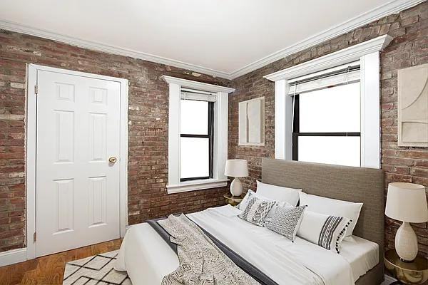 Essex St #18 - Photo 4 of 20