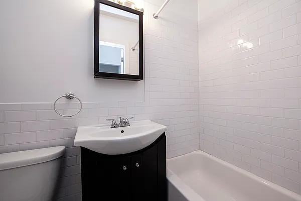 Essex St #18 - Photo 5 of 20