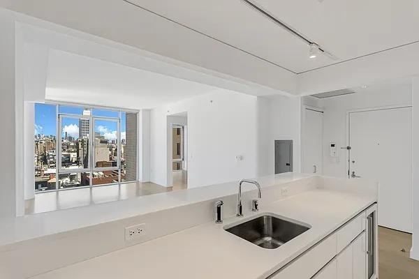 Franklin St #14B - Photo 6 of 20