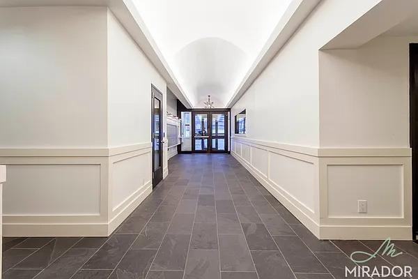 E 13th St #PHD - Photo 7 of 20