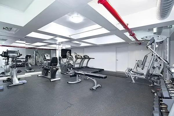 W 20th St #3H - Photo 5 of 20