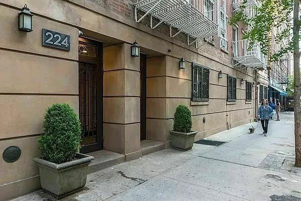 Sullivan St #B32 - Photo 5 of 16