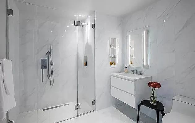 E 2nd St #4E - Photo 5 of 11