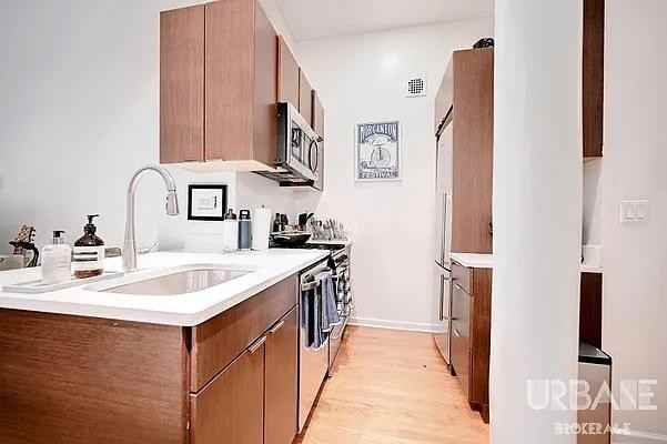 Bank St #310 - Photo 3 of 20