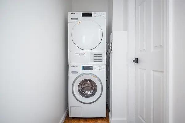 W 12th St #6B - Photo 3 of 14