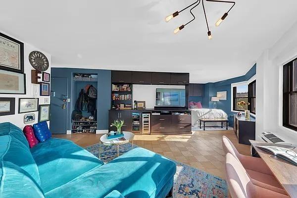 Jane St #4A - Photo 3 of 9