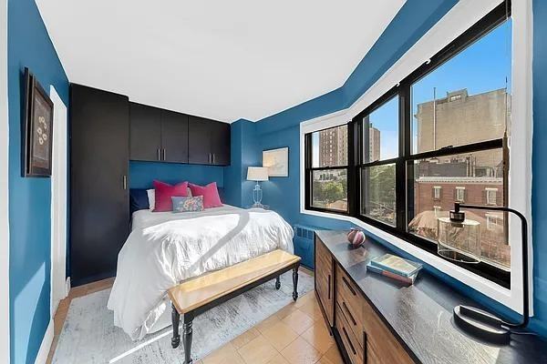 Jane St #4A - Photo 5 of 9