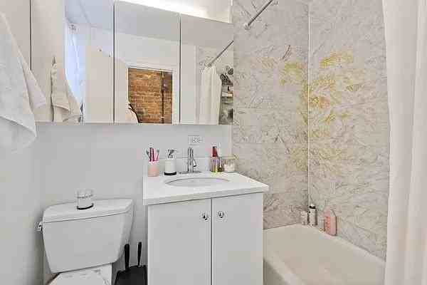 Broome St #18 - Photo 6 of 20