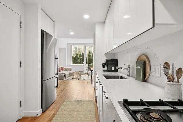 Broome St #604 - Photo 2 of 20